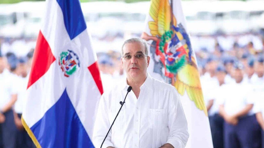 Abinader retiene su equilibrio político, pero el gabinete profundiza su desgaste